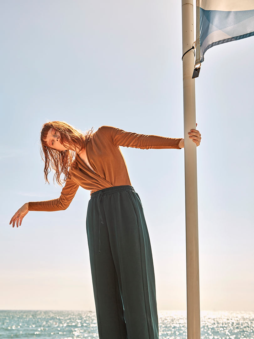 Glamour-Magazine-Fashion-Editorial-Pure-Magic0514 1
