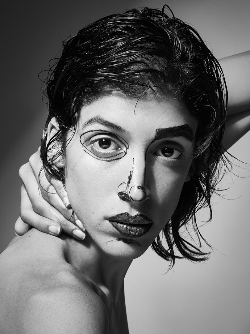Vogue-Ukraine-Magazine-Beauty-Editorial-Giacometti-Drawing-Black-White-0508 1