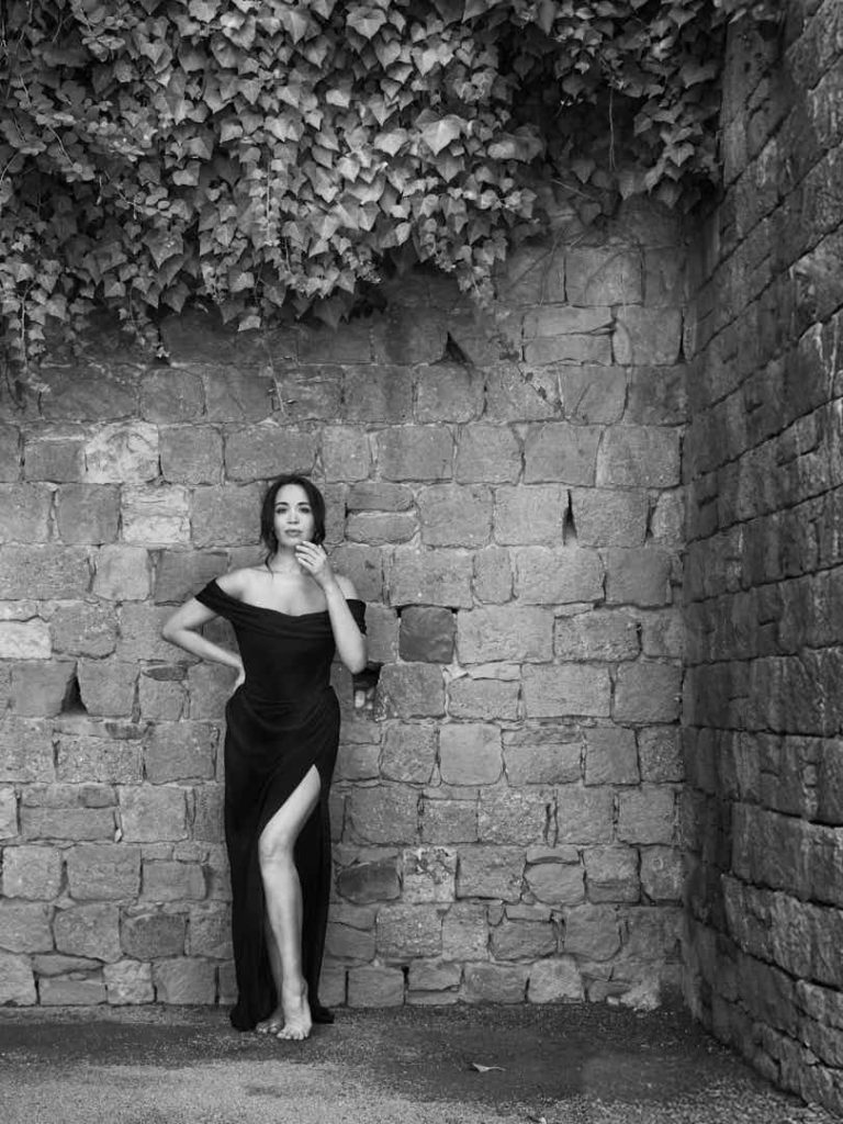 250725 463 BW OnArch